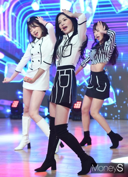 [머니S포토] 네이처 채빈 '예쁜 애 여기있네'