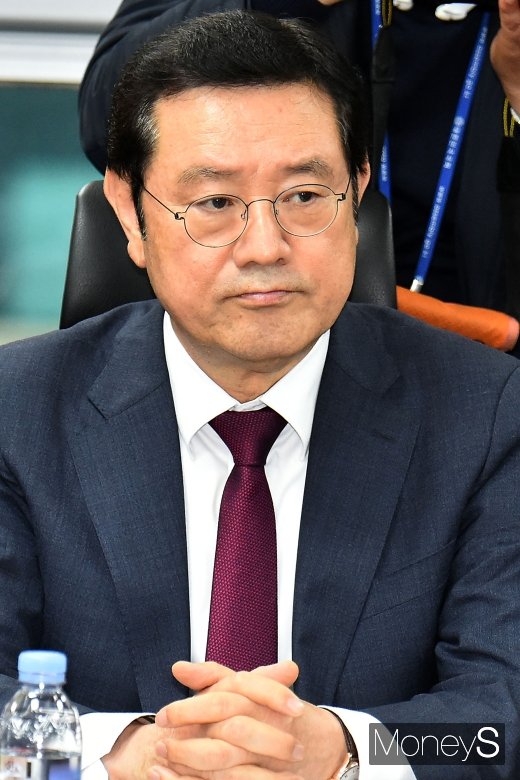 [머니S포토] 당·정·청·지방정부 합동회의, 발언 경청하는 이용섭 시장