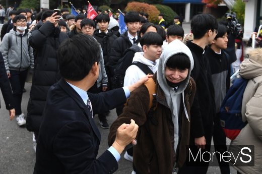 [머니S포토] '수능 파이팅!'