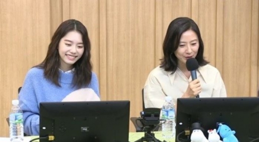 김소혜 김희애. /사진=SBS 보이는라디오 방송화면 캡처