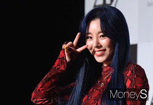 [머니S포토] 마마무 휘인, 심쿵 미소