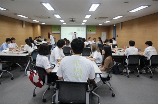 기아자동차는 ‘청춘, 내일을 그리다’ 사업을 실시한다고 15일 밝혔다./사진=기아차