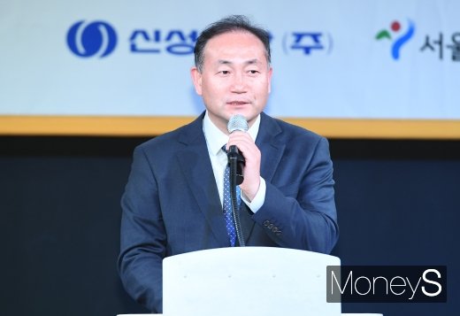 [머니S포토] 김원이 부시장 '포근한 서울'