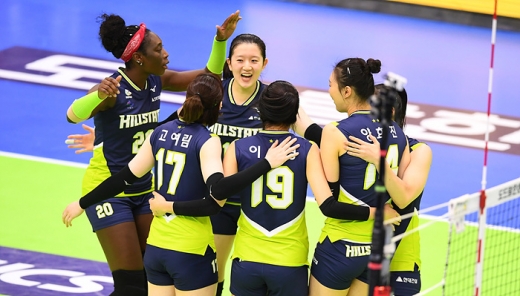 현대건설이 16일 KGC인삼공사를 3-1로 누르고 2019-20 도드람 V리그 여자부 단독 선두로 도약했다. /사진=한국배구연맹(KOVO)