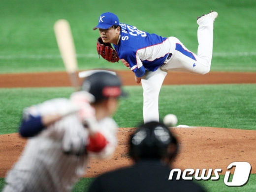 16일 한국과 일본의 2019 WBSC 프리미어12 슈퍼라운드 4차전에 출전한 선발투수 이승호. /사진=뉴스1