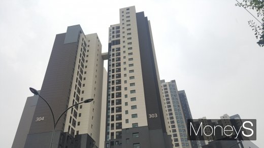 첫 디에이치 적용 단지인 서울 강남구 디에이치 아너힐즈. /사진=김창성 기자
