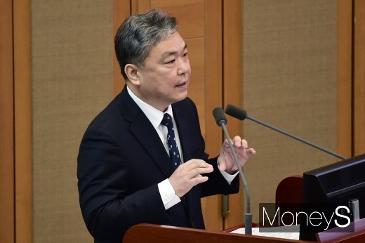 [머니S포토] 질의에 답하는 김민영 120다산콜 이사장