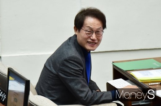 [머니S포토] 웃고 있는 조희연 서울시교육감