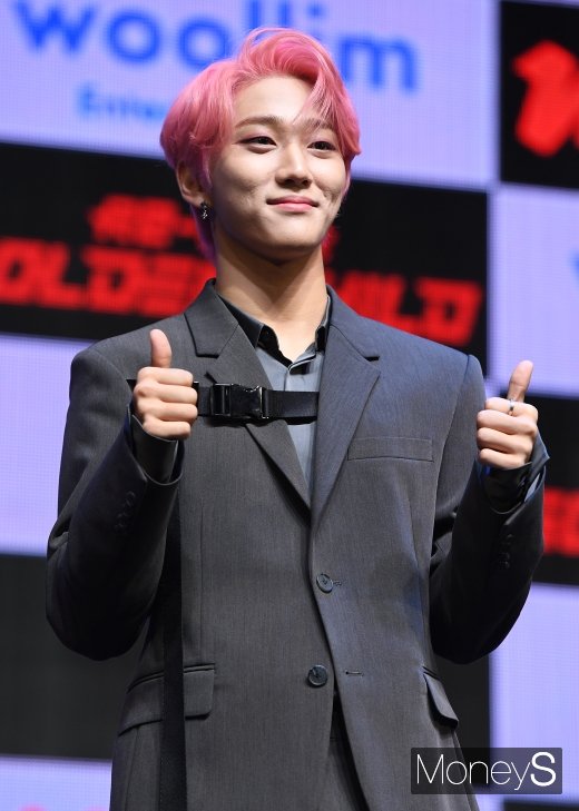 [머니S포토] 골든차일드 홍주찬 '무릎 부상 이제 괜찮아요~'