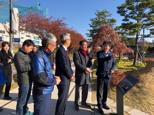 정장선 평택시장, 포항철길숲 벤치마킹 방문. / 사진제공=평택시