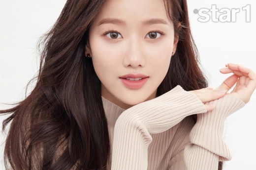 ©앳스타일(@star1)