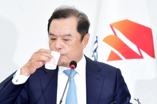 김병준 전 자유한국당 비상대책위원장. /사진=임한별 기자