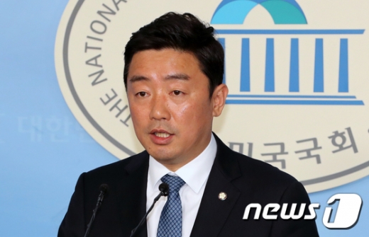 '민식이법'을 대표 발의한 강훈식 더불어민주당 의원. /사진=뉴스1
