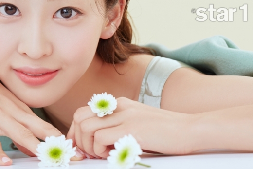 ©앳스타일(@star1)