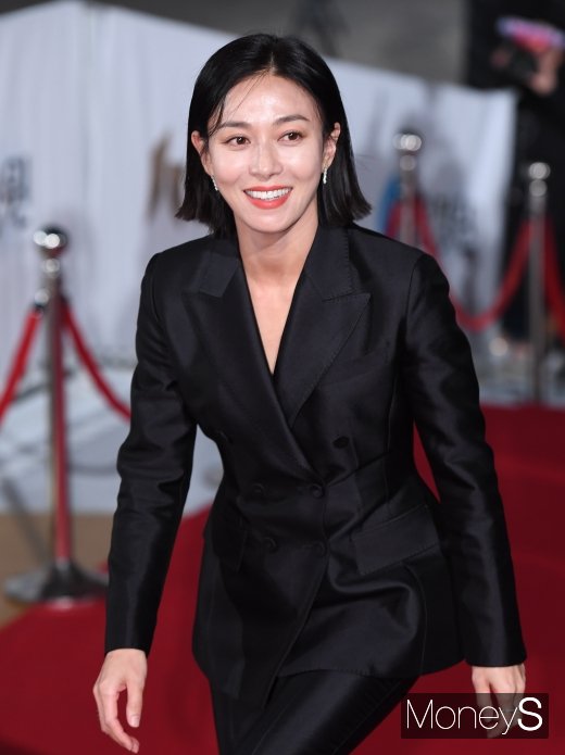 [머니S포토] 장영남, 매력적인 미소(청룡영화상)