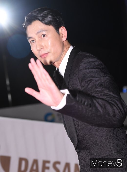 [머니S포토] 정우성, 남자가 봐도 잘생긴 얼굴