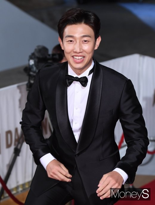 [머니S포토] 강기영, 흘러 넘치는 훈훈함