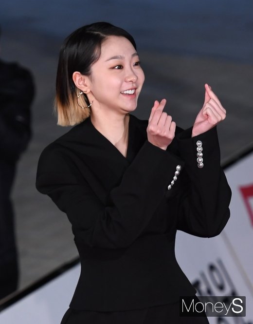 [머니S포토] 김다미 '하트 뿅뿅'