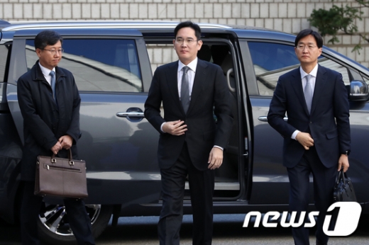 이재용, 국정농단 파기환송심 2차 공판 출석(속보)