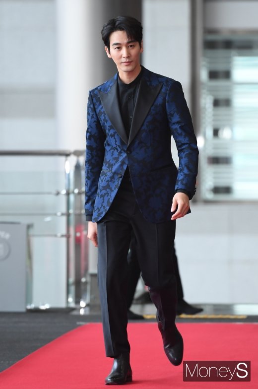 [머니S포토] 오창석, 한껏 꾸민 스타일링