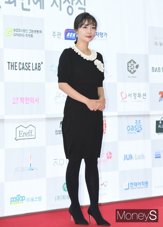 [머니S포토] 김하경 '제24회 소비자의 날 시상식 왔어요'