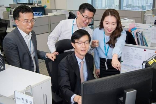 방문규 수은 행장, 부산서 '현장경영' 첫발 뗐다