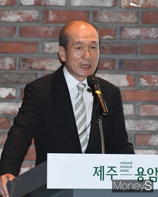 [머니S포토] 인사말 하는 허인철 오리온 부회장