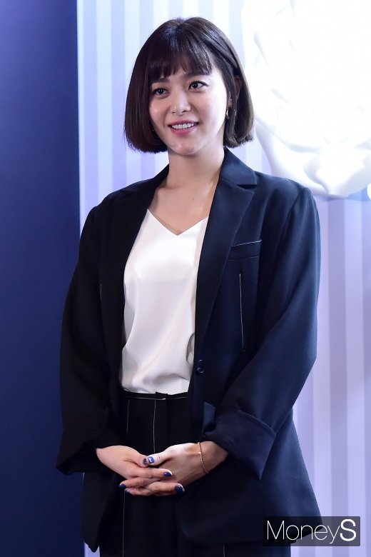 [머니S포토] 왕금희 이영은, '부드러운 미소 머금고'