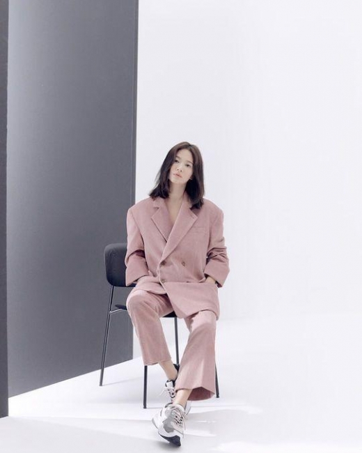 [★화보] 송혜교, 20대 같은 B컷 6장