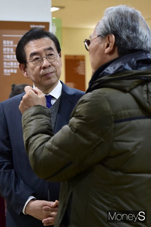 [머니S포토] 주민 얘기 듣는 박원순 시장