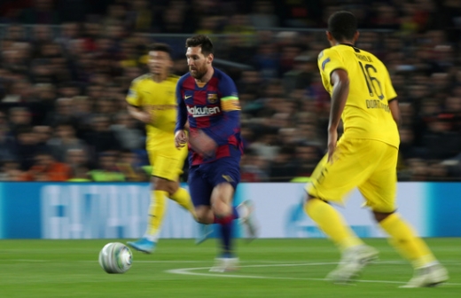 28일 오전 스페인 캄프 누에서 열린 2019-2020시즌 유럽축구연맹(UEFA) 챔피언스리그 F조 조별예선 5차전 경기에서 보루시아 도르트문트를 상대로 맹활약한 리오넬 메시. /사진=로이터
