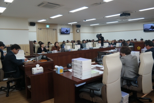 경제노동위원회, 2020년도 경제실 본예산 및 기금운용계획안 심의. / 사진제공=경기도의회
