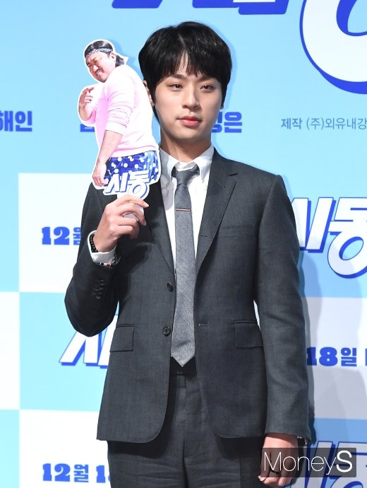 [머니S포토] 박정민 '시동 걸어볼까~'