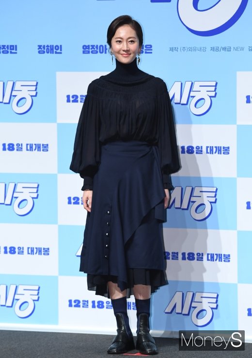 [머니S포토] 염정아 '품위있게~'