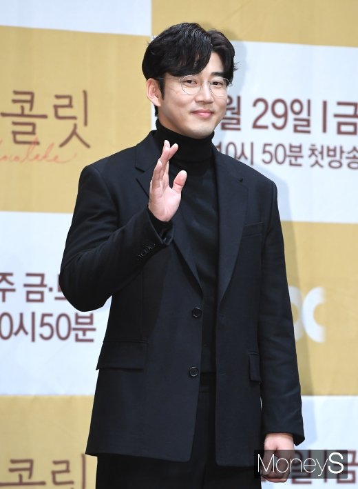 [머니S포토] 윤계상 '훈훈한 신경외과 의사'