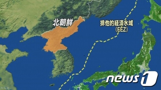 28일 오후 5시쯤 북한 동부 지방에서 탄도미사일로 추정되는 비행체가 발사됐다고 일본 정부가 밝혔다. /사진=뉴스1(NHK 방송)