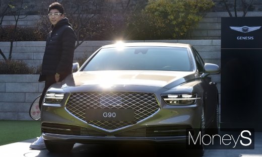 [머니S포토] 테니스 간판 정현과 제네시스의 만남