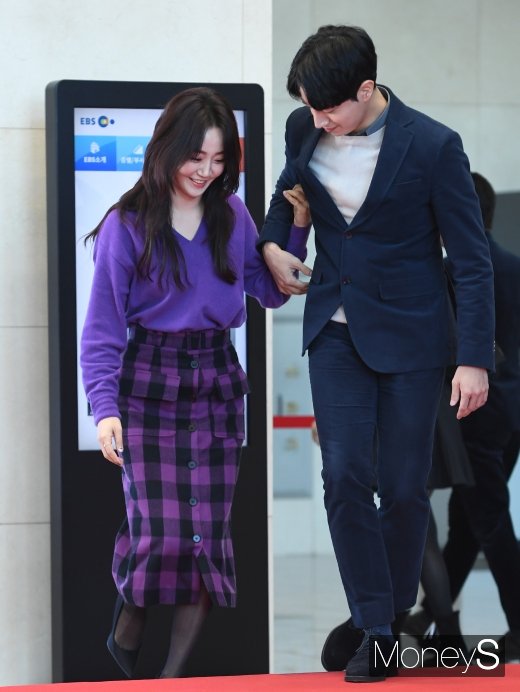 [머니S포토] 김소영 에스코트하는 이도하