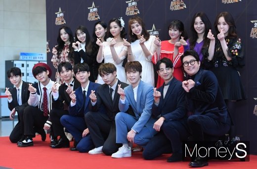 [머니S포토] '한자리에 모인 역대 보니하니들'