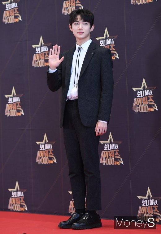 [머니S포토] 안형섭, 훈훈한 보니