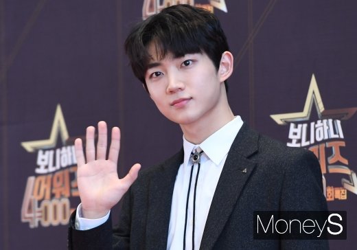 [머니S포토] 안형섭, 팬들 사로잡는 눈빛