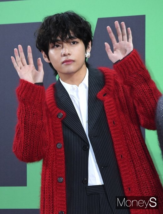 [머니S포토] 방탄소년단(BTS) 뷔 '여심 훔치는 귀여움'(MMA)