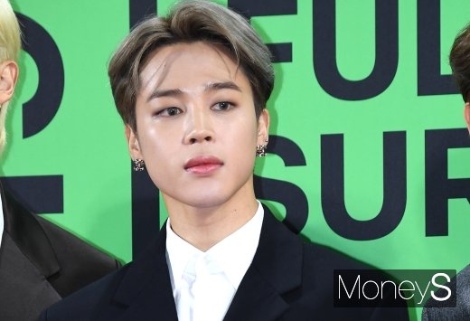 [머니S포토] 방탄소년단(BTS) 지민 '섹시 눈빛'(멜론 뮤직어워드)