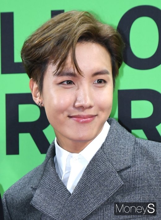 [머니S포토] 방탄소년단(BTS) 제이홉 '더 잘생겨졌네'(멜론 뮤직어워드)