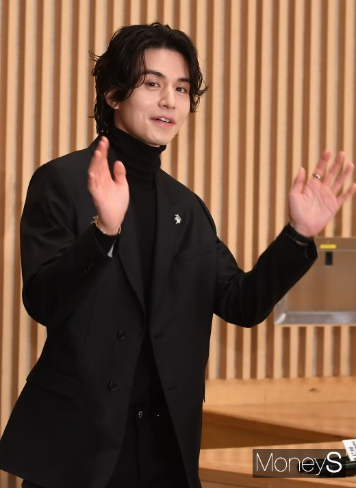 [머니S포토] 이동욱 '눈부신 남신'