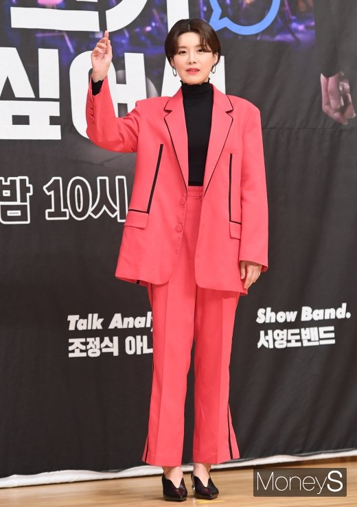 [머니S포토] 장도연, 핑크빛 슈트 패션