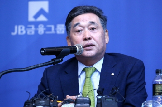 김기홍 JB금융지주 회장. /사진=JB금융지주 제공