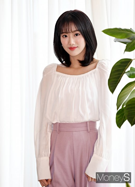 [머니S포토] 에이프릴 나은, 러블리한 미소