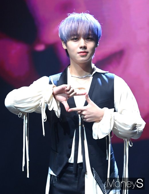 [머니S포토] 박지훈, 시그니처 포즈… '내 마음속에 저장'