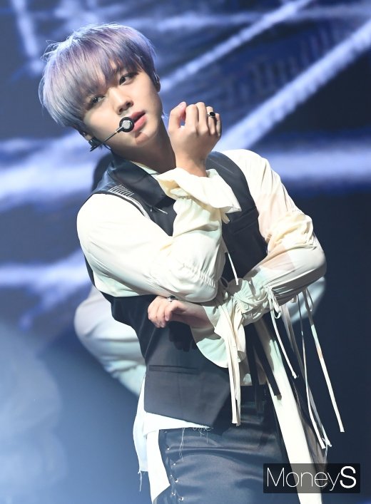 [머니S포토] 박지훈 '여심 노크중~'
